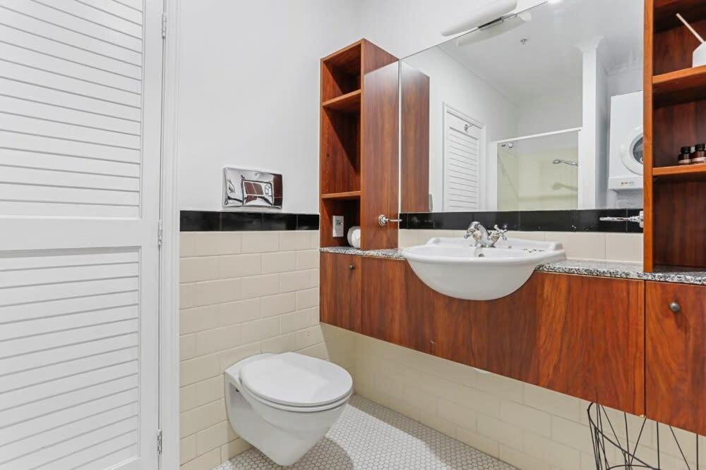 Funky One Bedroom Apartment On Princes Wharf Auckland Exterior photo